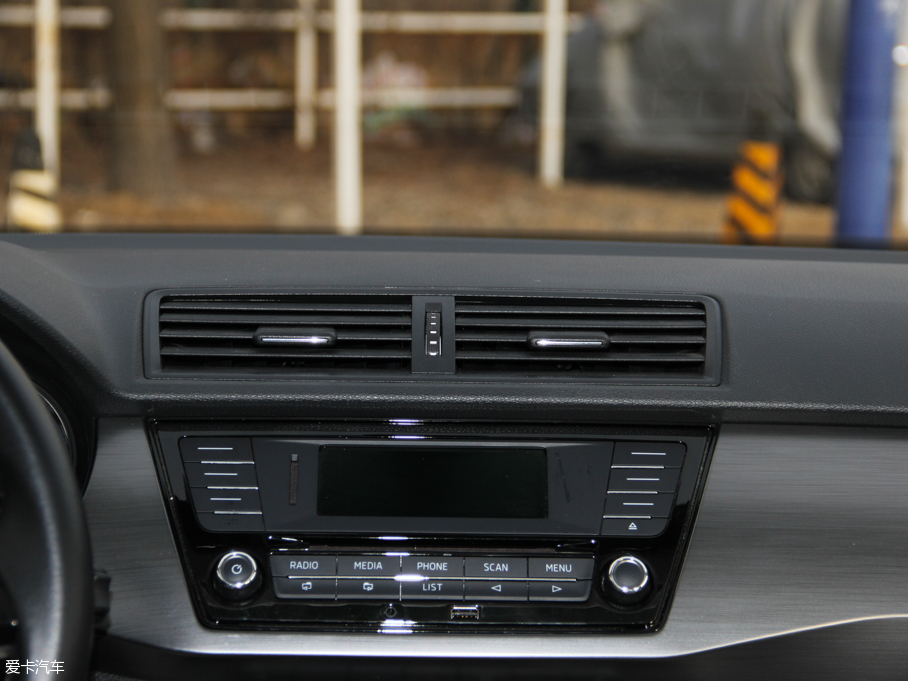 2015J 1.6L Ԅ(dng)а