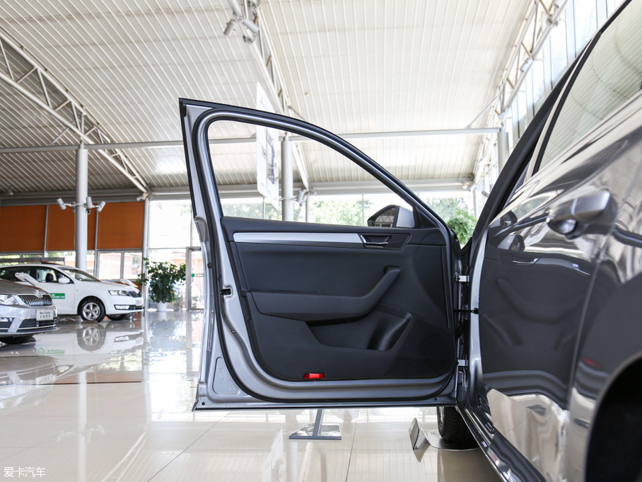 2016 280TSI DSG(chung)а