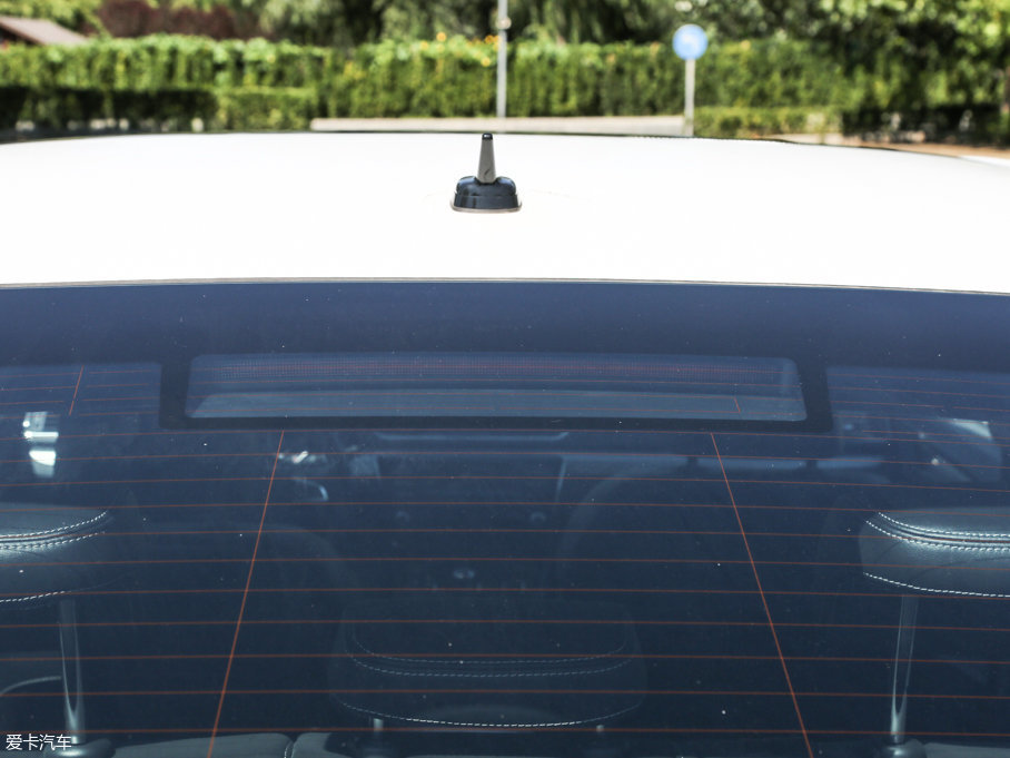 2016 330TSI DSG(chung)а