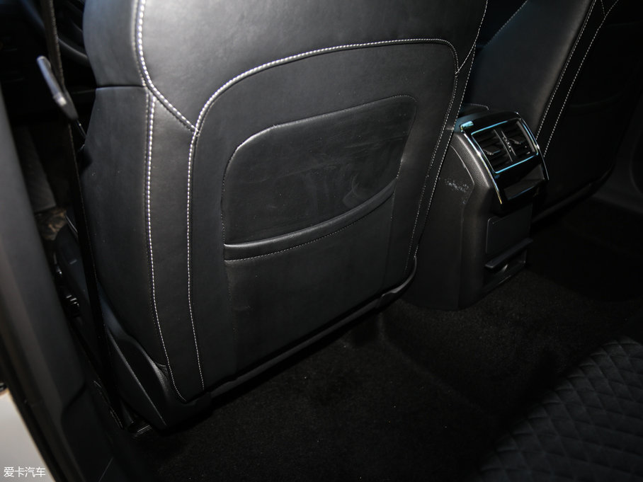 2016 330TSI DSG(chung)а