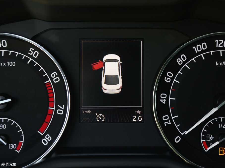 2016 330TSI DSG(chung)а