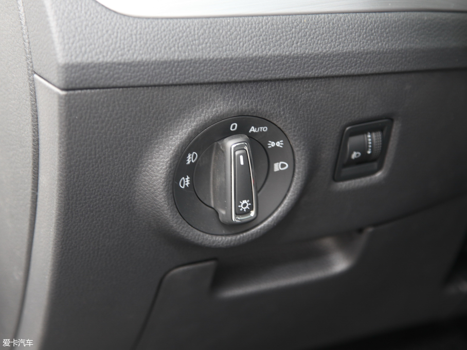 2016 280TSI DSG(chung)а