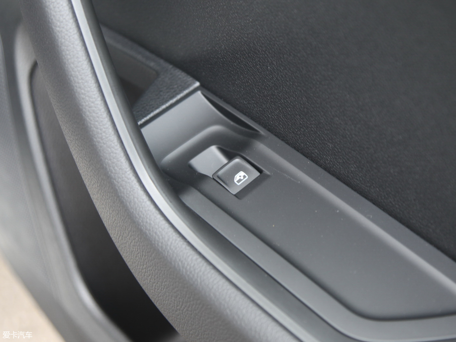 2016 280TSI DSG(chung)а