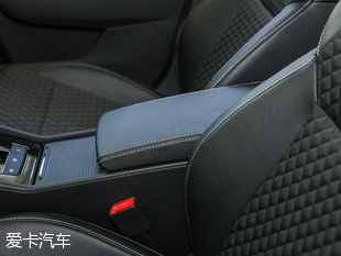 上汽大眾斯柯達(dá)2016款速派