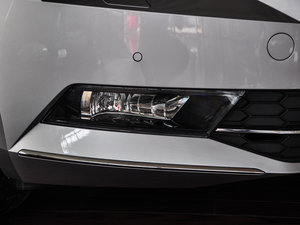 2016330TSI DSGа (ji)^