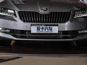 2016330TSI DSGа (ji)^