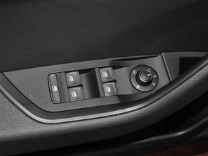 2016330TSI DSGа {܇ƅ^(q)	