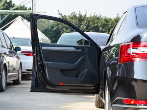 2016330TSI DSG(chung)а {λ܇T