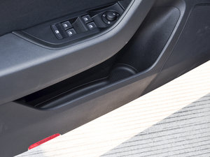 2016330TSI DSG(chung)а ǰTg