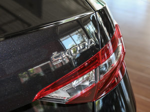 2016330TSI DSGа (ji)^