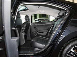 2016330TSI DSGа ſg