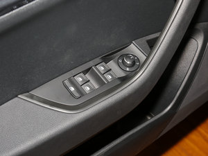 2016330TSI DSGа {܇ƅ^	