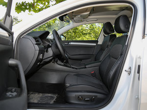 2016330TSI DSGа ǰſռ
