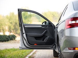 2016280TSI DSG܊ {λ܇T