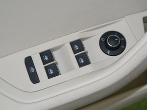 2017280TSI DSG܊ {܇ƅ^	