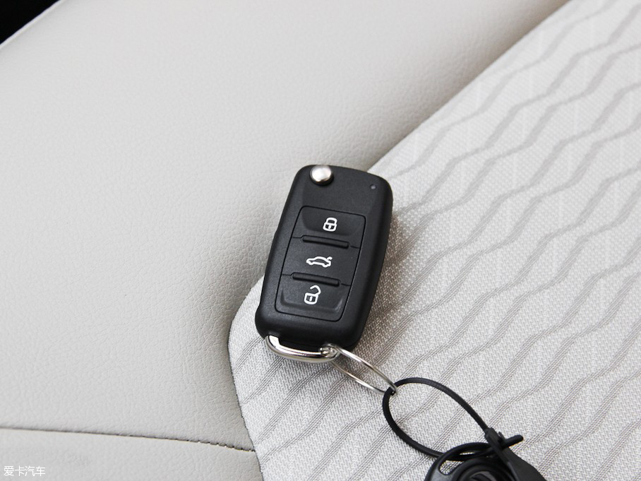 2016J 1.6L Ԅӄ(chung)а