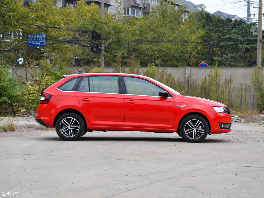 2016꿄 230TSI DSGа