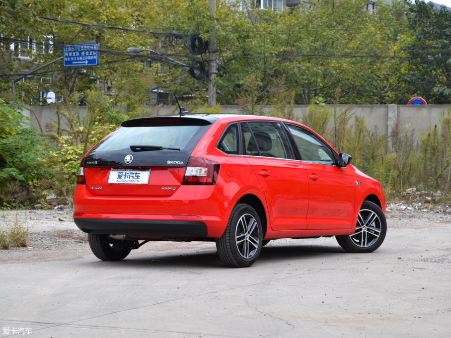 2016꿄 230TSI DSGа