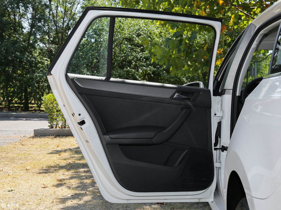 2016꿄 Ŀ 1.6L Ԅӄа