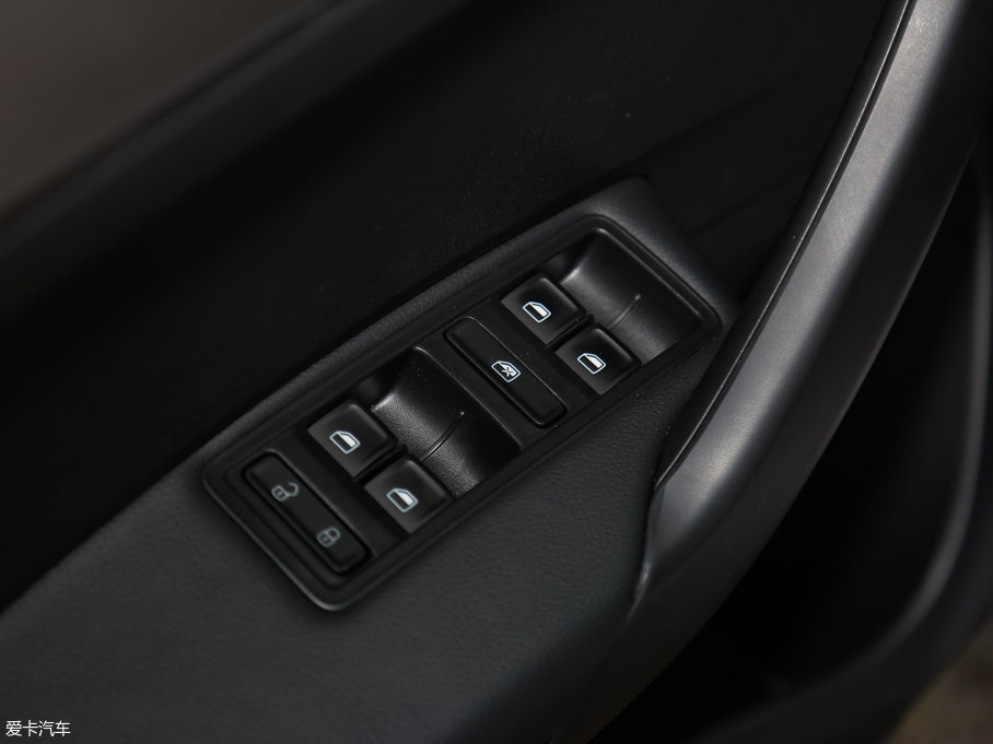 2016꿄 Ŀ 1.6L Ԅӄ(chung)а