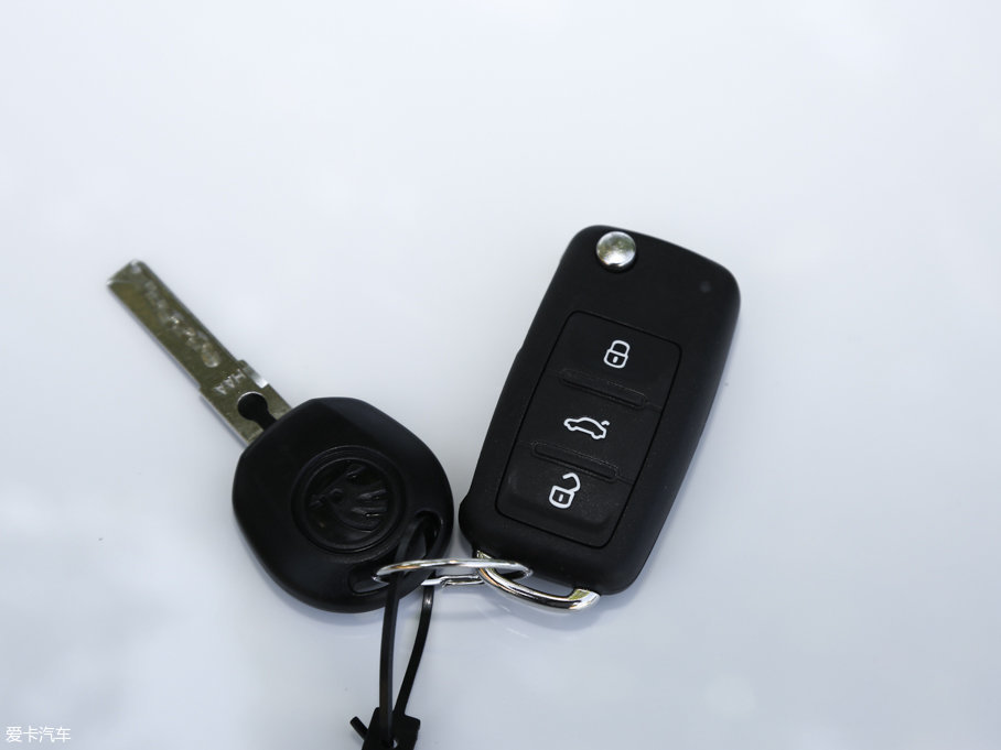 2016꿄 Ŀ 1.6L Ԅӄа