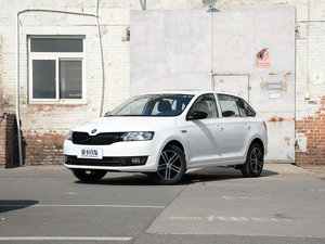 2016款1.6L 自动智行版 左前45度