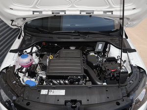 2016款1.6L 自动智行版 发动机