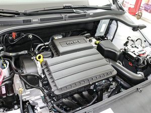 2016款改款 1.6L 手动创行版 其它