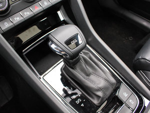 2017TSI380 7Ş п؅^