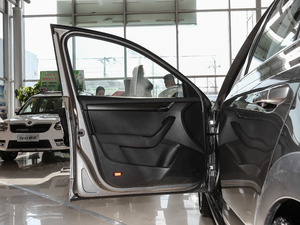 2018TSI230 DSGm {λ܇T