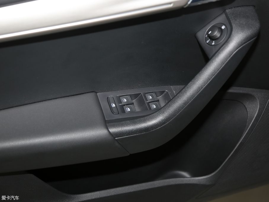 2018J 230TSI ԄӺA(yu)