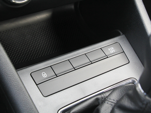 2018(jng) 1.6L քm п؅^(q)