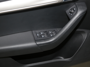 2018230TSI ԄӺA(yu) {܇ƅ^(q)	