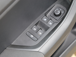 2018TSI280 m V {܇ƅ^	