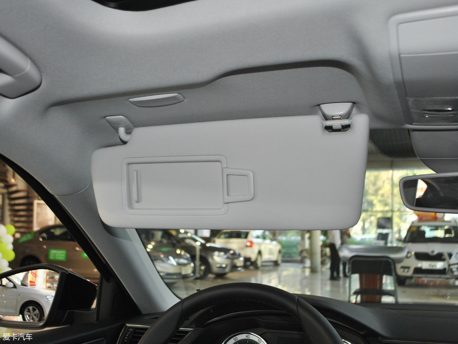 2018 330TSI DSGA (gu)V