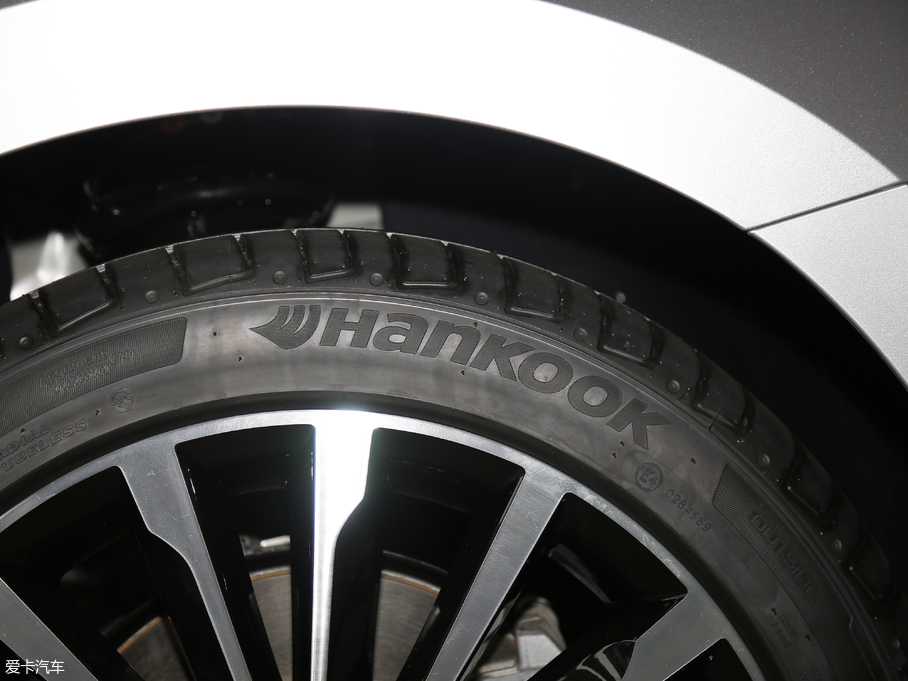 2018 330TSI DSGA (gu)V