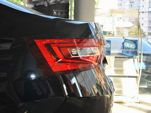 2018330TSI DSGA V (x)(ji)^