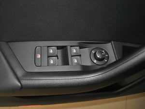 2018330TSI DSGA V {܇ƅ^	