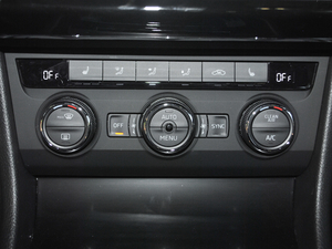 2018330TSI DSGA V {{