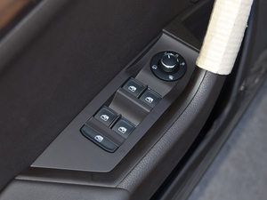 2018380TSI DSGŞ V {܇ƅ^	