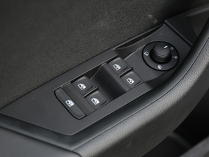 2018280TSI DSGm V {܇ƅ^(q)	