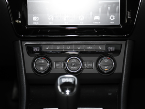 2018280TSI DSGm V {{