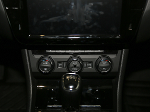 2018280TSI DSGm (gu)V {(dio){(dio)(ji)