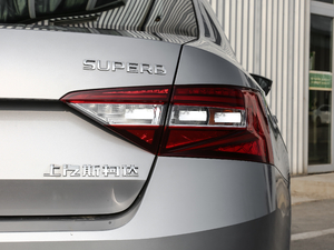 2018330TSI DSGm VI β