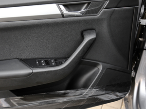 2018330TSI DSGm VI g