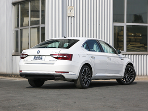 2018330TSI DSGA VI w^