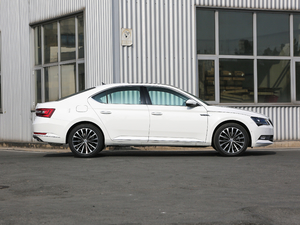 2018330TSI DSGA VI w^