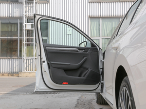 2018330TSI DSGA VI {λ܇T