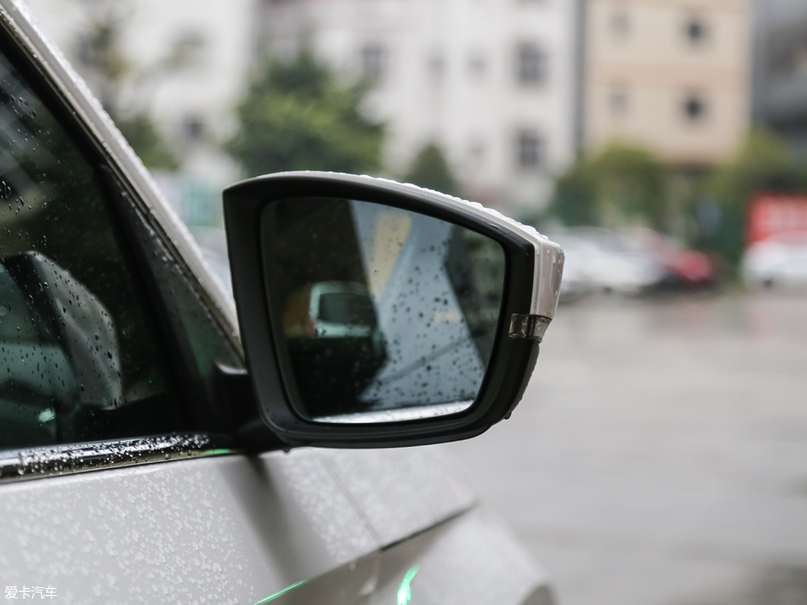 2018��µρ��� TSI330 7�����A������