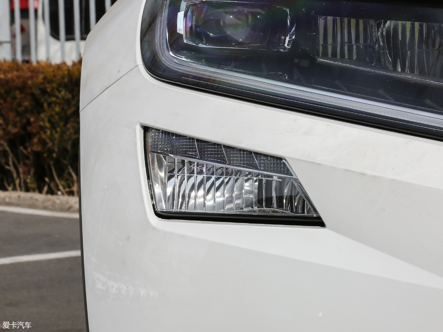 2018µρ Ŀ TSI330 5A